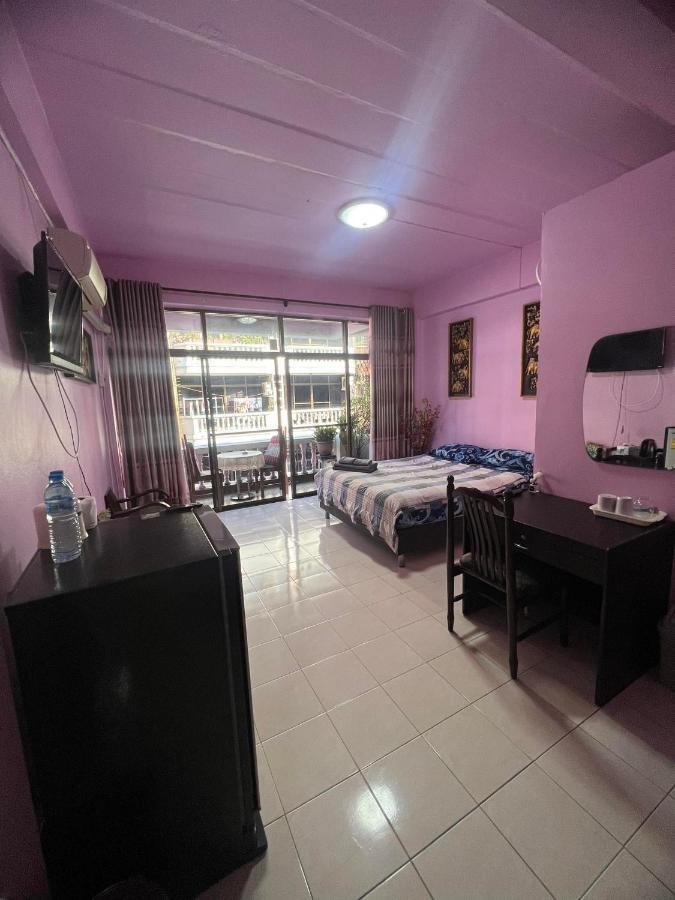 Soetnos Hotel Bãi biển Jomtien Ngoại thất bức ảnh