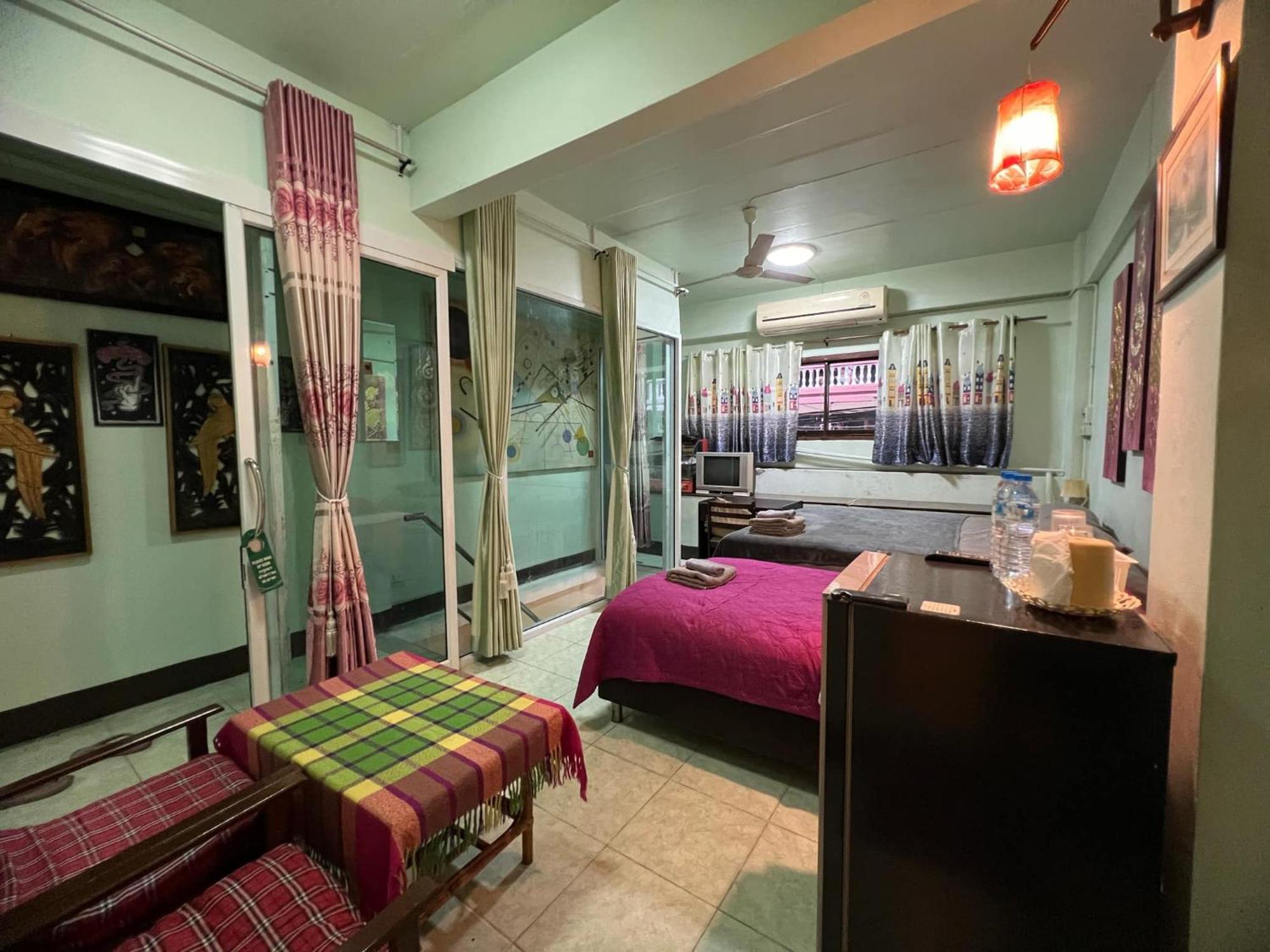 Soetnos Hotel Bãi biển Jomtien Ngoại thất bức ảnh